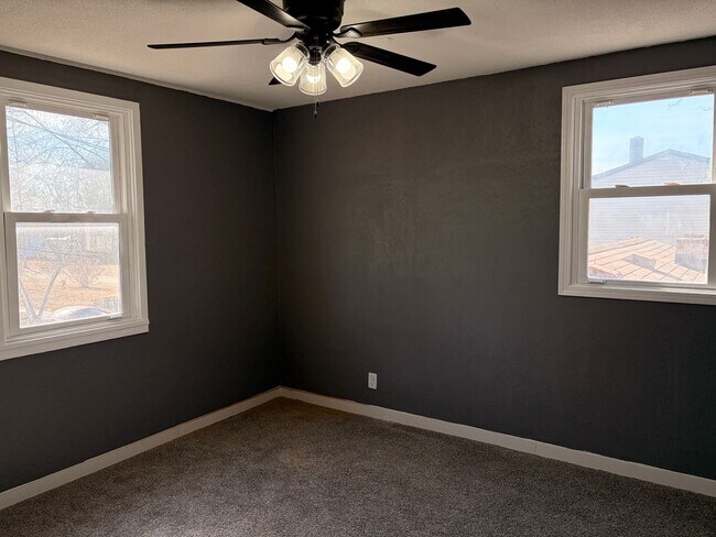 Foto del edificio - 35 O'Sage Ave