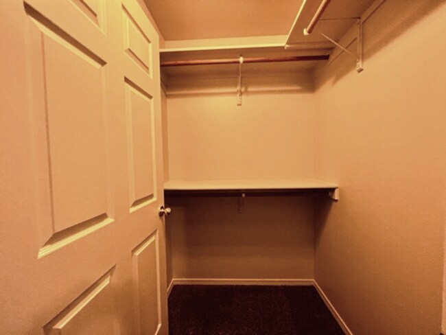 Foto del edificio - 7586 W Tottenham Ln