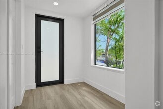 Building Photo - 210 Beacom Blvd