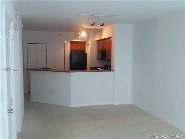 Building Photo - 9201 Collins Ave