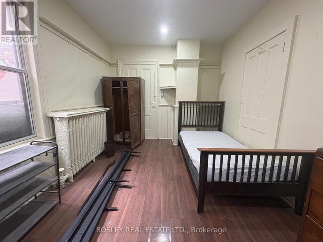 Building Photo - 14 D'Arcy St