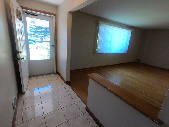 Foto del edificio - Corner Lot Brick Ranch in Broomfield, CO!