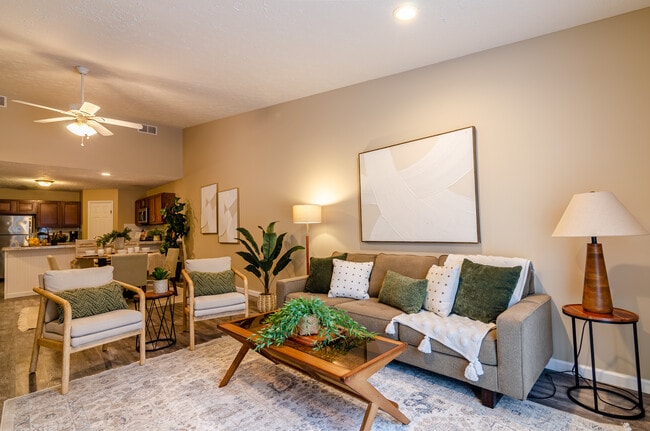 Building Photo - Villas at Charleston
