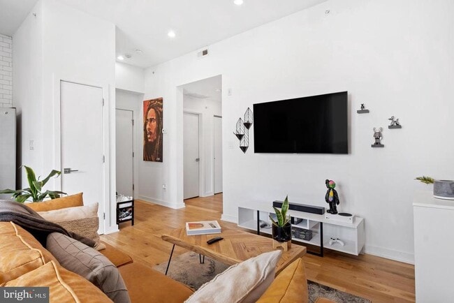 Foto del edificio - 1617 Hope St