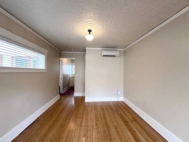 Foto del edificio - 1025 NE 31st Ave