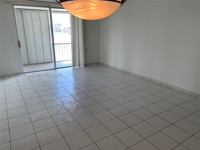 Foto del edificio - 2861 Leonard Dr