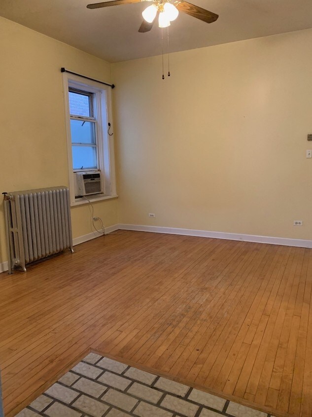 Primary Photo - 138 W Park Ave