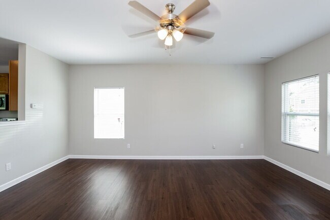 Foto del edificio - 4828 Abercromby St