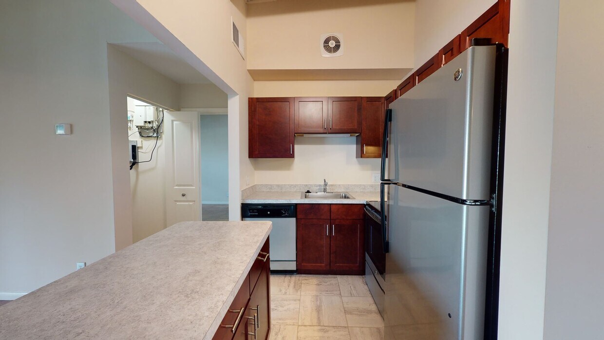 Primary Photo - 200 Buckminster Dr