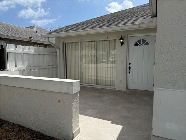 Foto del edificio - 20781 SW 103rd Ct