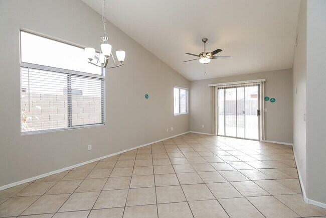 Foto del edificio - 30365 Maple Chase Dr