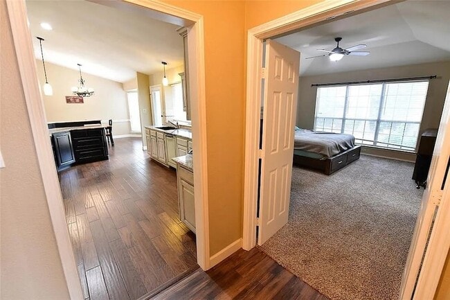 Building Photo - 525 Blair Meadow Dr