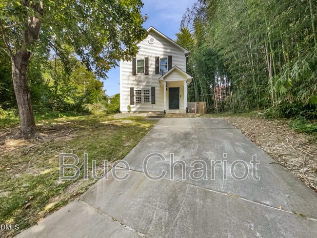 Foto del edificio - 311 Burnette St