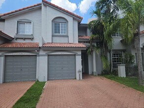 Building Photo - 5030 NW 116th Ct