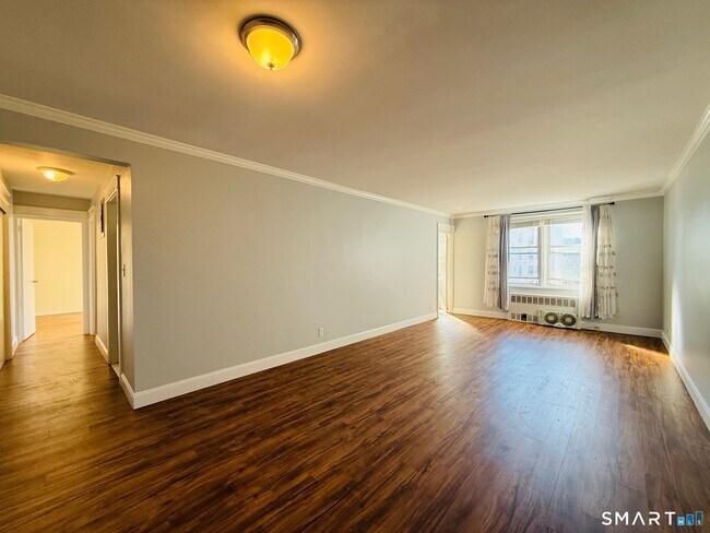 Foto del edificio - 39 Glenbrook Rd