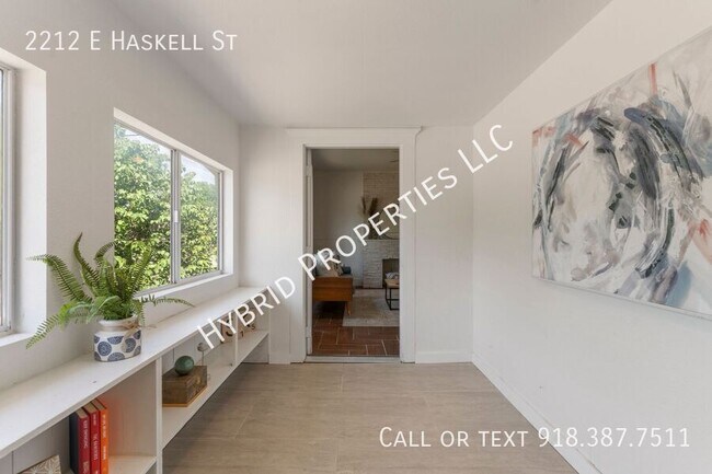 Foto del edificio - 2212 E Haskell St