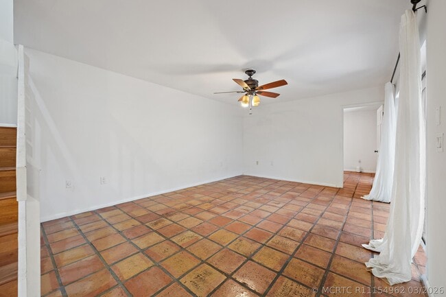 Building Photo - 227 2nd Terrace