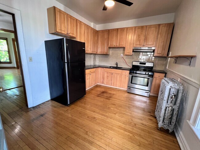 Foto del edificio - 3214 W Altgeld St