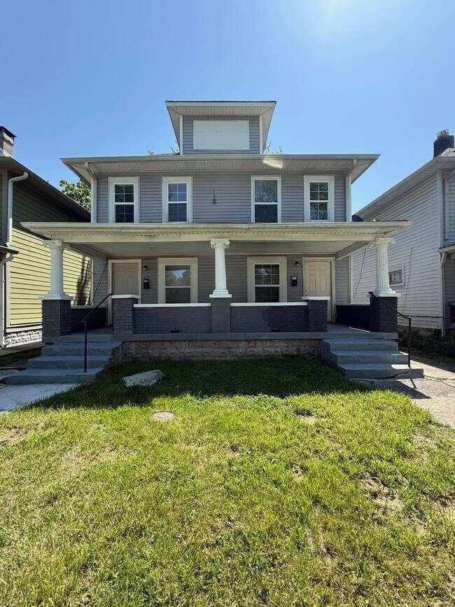 Building Photo - 625 N Tacoma Ave