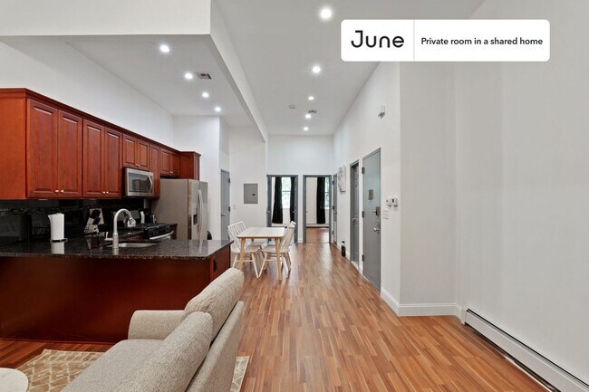 Foto del edificio - Room in Shared 4 bed/1 bath home in Bushwick