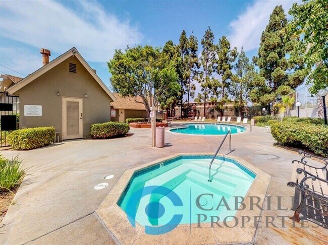 Foto del edificio - 3131 Groton Way