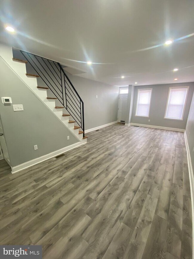 Foto del edificio - 3259 Chatham St