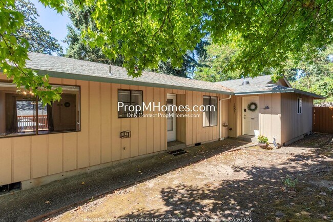 Foto del edificio - Thoughtfully Updated Two Bedroom Duplex in Oak Grove! DEPOSIT SPECIAL