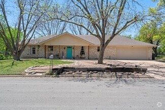 Building Photo - 1604 Robb Ln