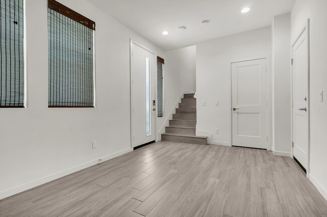 Building Photo - 131 Fable