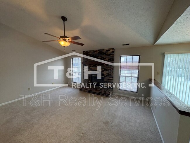 Foto del edificio - 6607 Bridger Ct