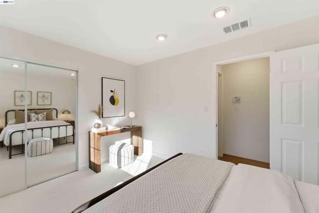Building Photo - 36017 Plumeria Way