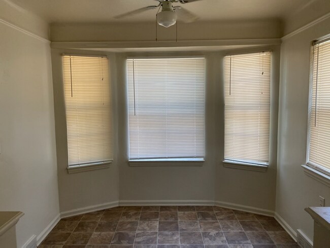 Foto del edificio - 19444 Lennane St