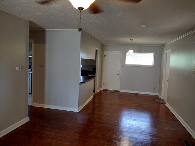 Foto del edificio - Broadmoor Area