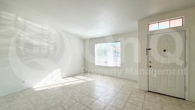 Foto del edificio - 8622 W Roanoke Ave