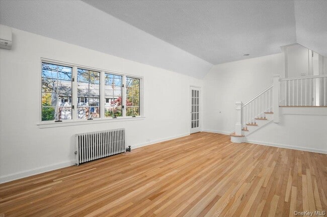 Building Photo - 115 Coolidge Ave