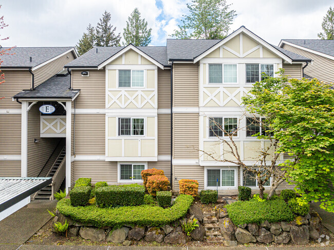 Building Photo - Silver Creek Apartments