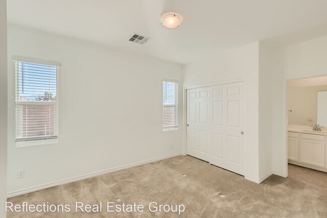 Building Photo - 1820 Pendleton Ridge St