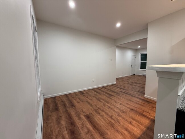 Foto del edificio - 53 Mahl Ave