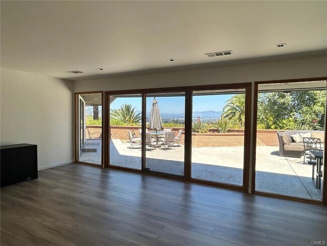 Building Photo - 16347 Mandalay Dr