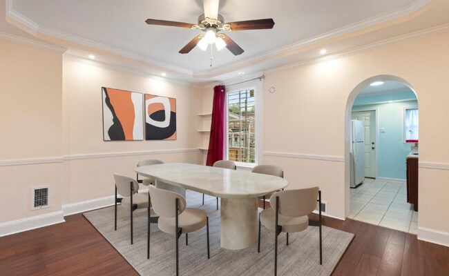 Building Photo - 415 N East Ave