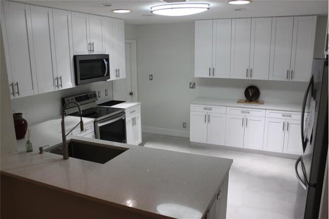 Foto del edificio - 1518 Primrose Ln