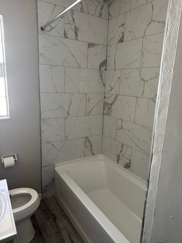 Building Photo - 1970 Parkhill Dr