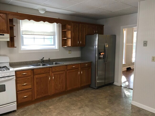 kitchen - 51 Stage St