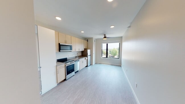 Building Photo - Canary Lofts