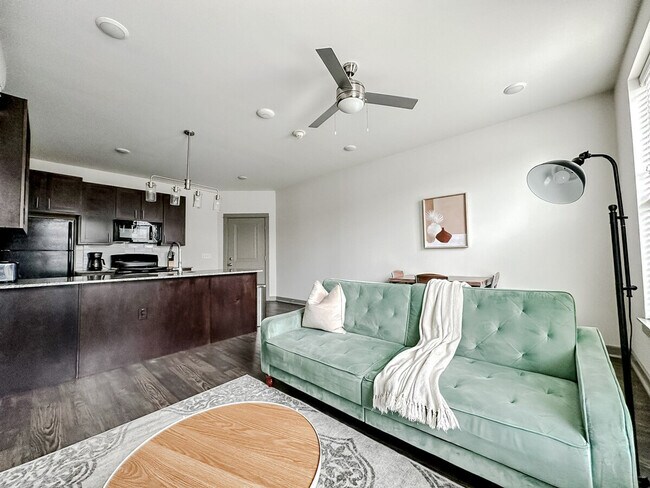 Foto del edificio - 111 E 4th St