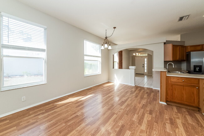 Building Photo - 12262 Hollybush Terrace