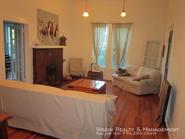 Building Photo - 131 S. Coleman St