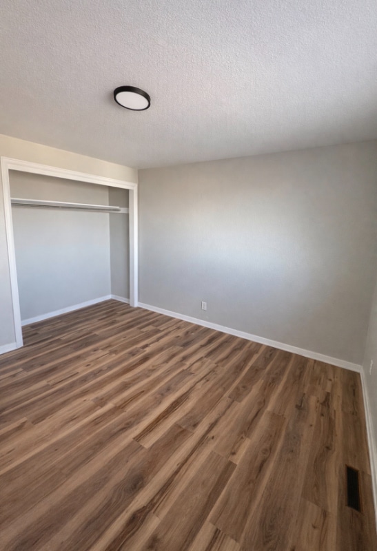 Building Photo - 203 University Dr