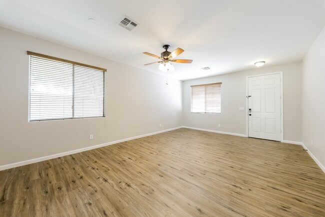 Building Photo - 43362 N Vista Hills Dr