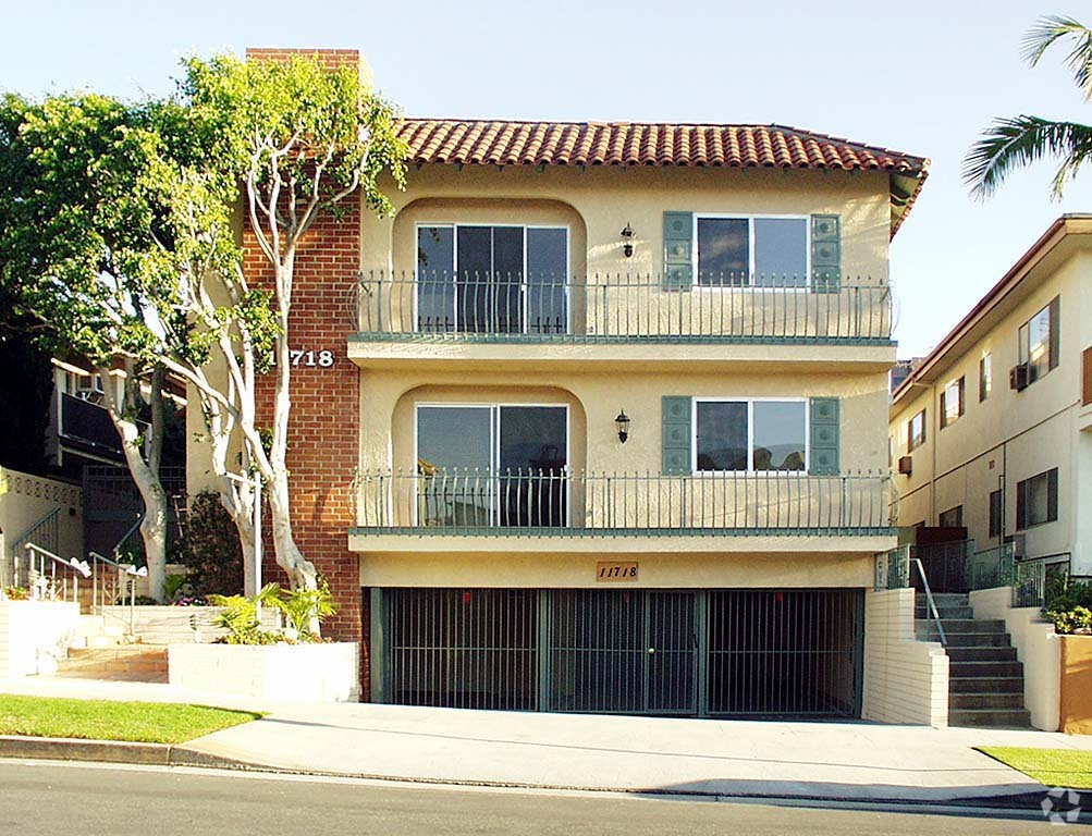 Primary Photo - Darlington Condominiums